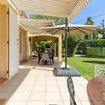 Stunning In Saint-raphael 度假居